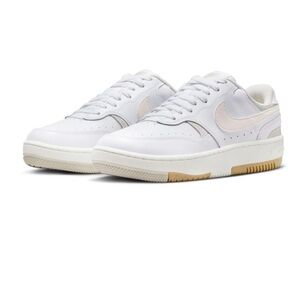 Nike Women’s Gamma Force sneaker in White/Phantom/bone Size 8.5 NWOT